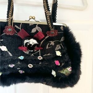 ✨NWT✨ vintage Sassi Cindi Tapestry Embroidered Lace Floral Shoulder Tote Bag